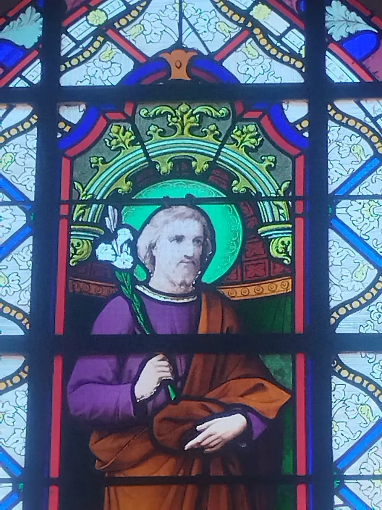 Vitrail Baie 11 : Saint-Joseph dans l'Église Saint-Jean-Baptiste d'Harcanville