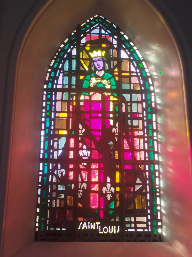 Vitrail Baie 10 : Saint-Louis dans l'Église Saint-Pierre à Déville-lès-Rouen