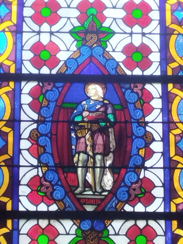 Vitrail Baie 18 : St-Louis dans l'Église Saint-Pierre à Déville-lès-Rouen
