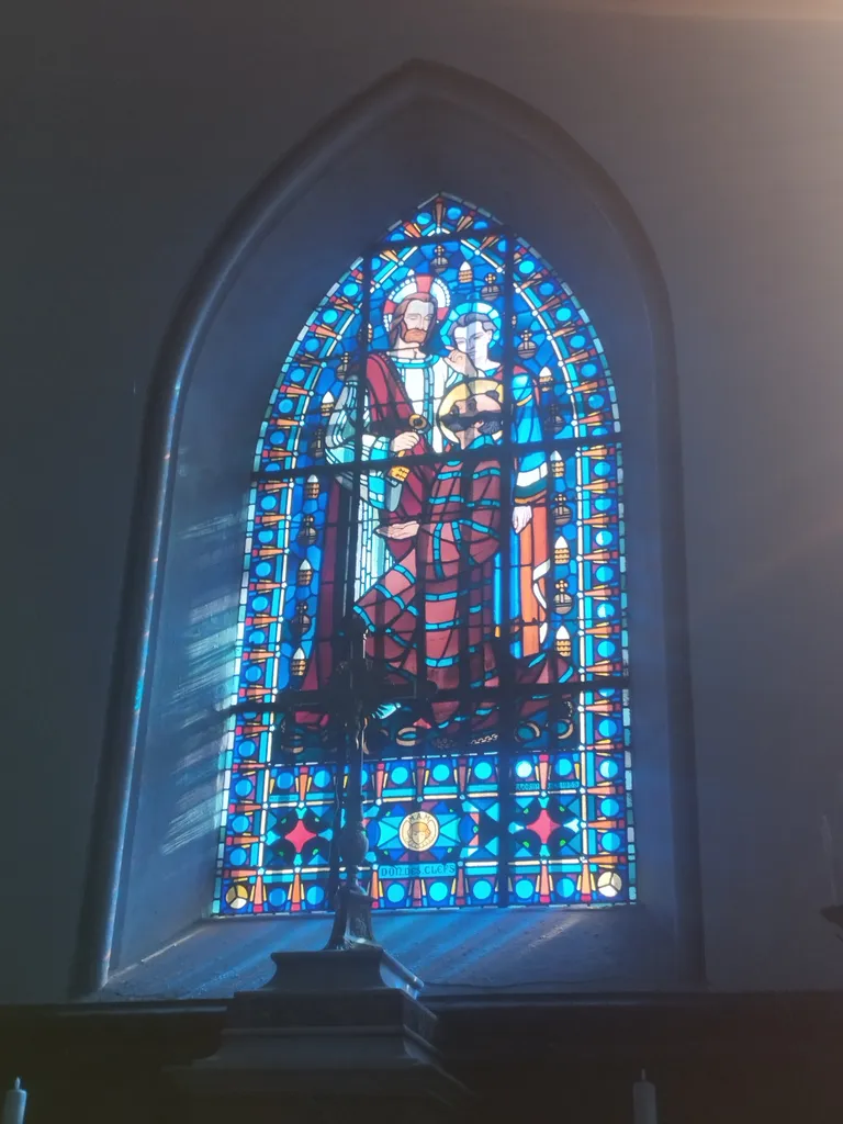 Vitrail Baie 2 : Don des clefs dans l'Église Saint-Pierre à Déville-lès-Rouen