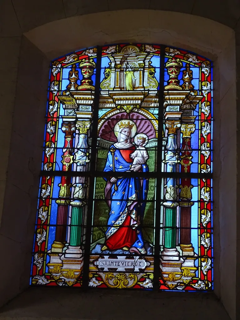 Vitrail Baie 5 : Sainte-Vierge dans l'Église Notre-Dame de la Consolation à Gonfreville-l'Orcher
