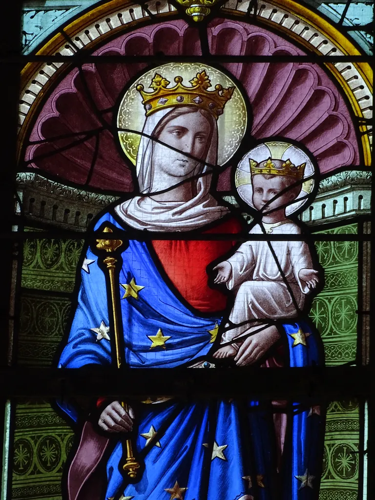 Vitrail Baie 5 : Sainte-Vierge dans l'Église Notre-Dame de la Consolation à Gonfreville-l'Orcher