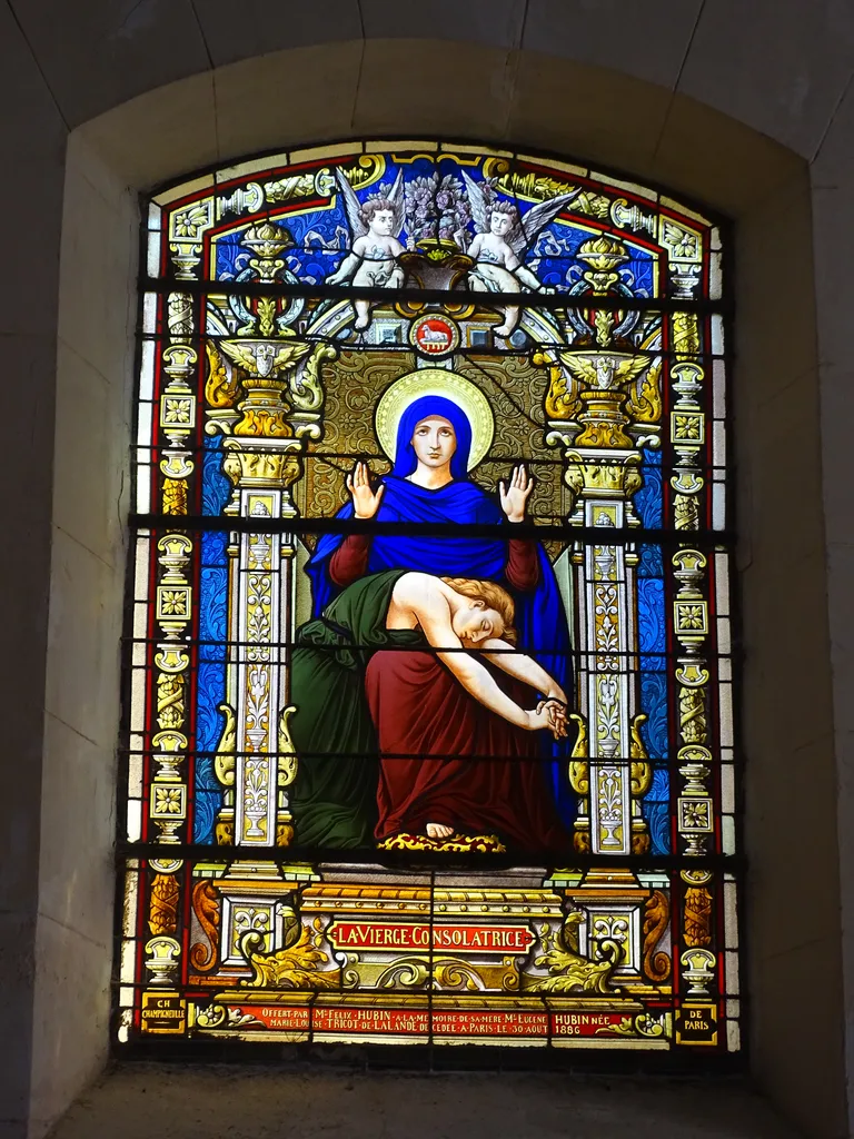 Vitrail Baie 6 : Vierge Consolatrice dans l'Église Notre-Dame de la Consolation à Gonfreville-l'Orcher