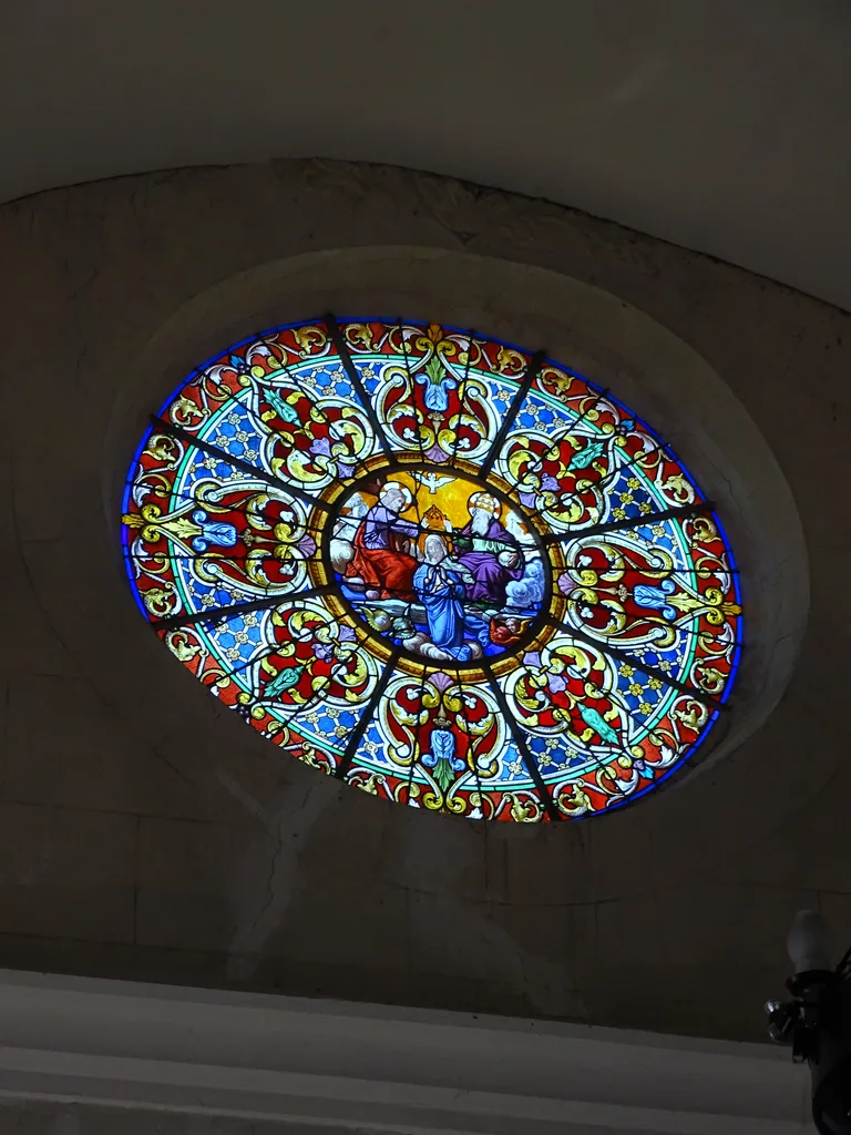 Vitrail Baie 15 : Couronnement de Marie dans l'Église Notre-Dame de la Consolation à Gonfreville-l'Orcher