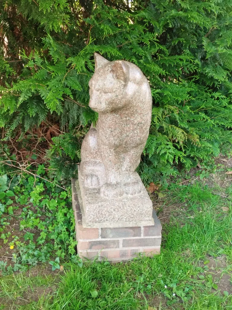 Statue de puma à Barentin