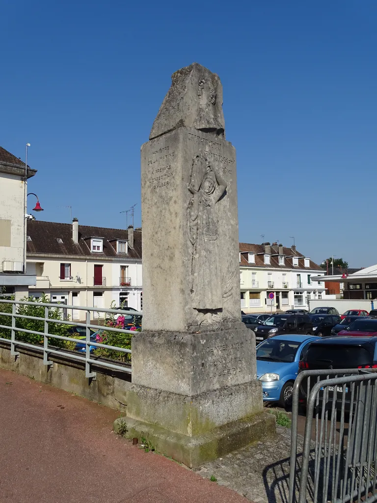 Monument au Baron d'Haussez à Neufchâtel-en-Bray