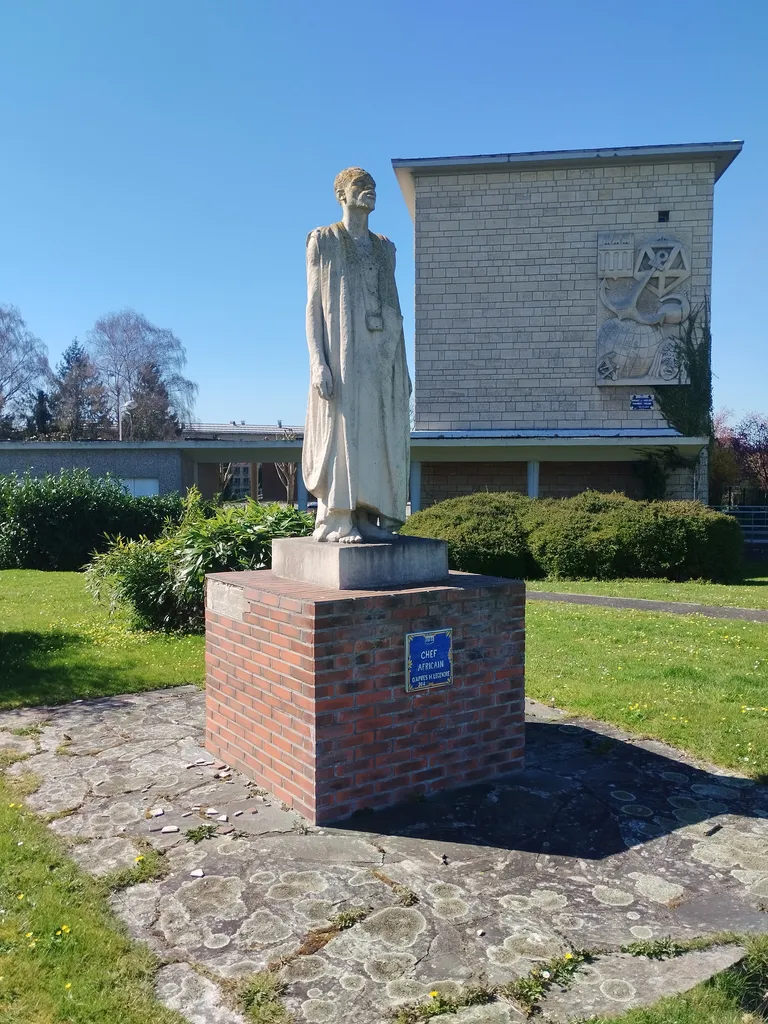 Statue de Chef africain à Barentin