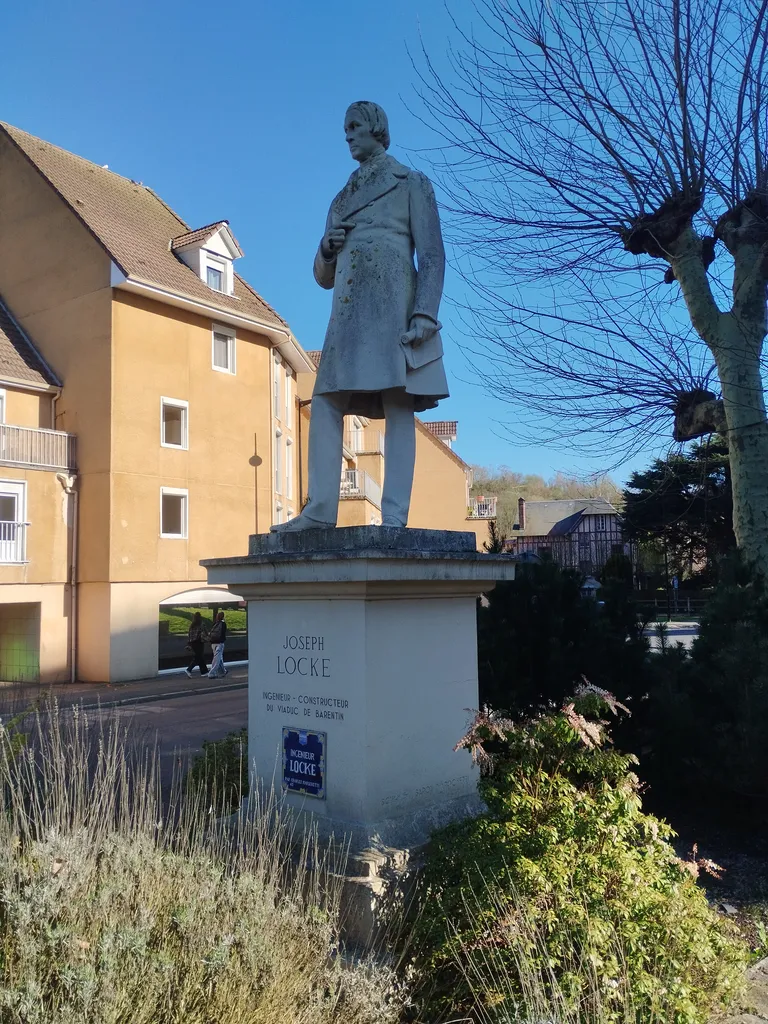 Statue de Joseph Locke à Barentin