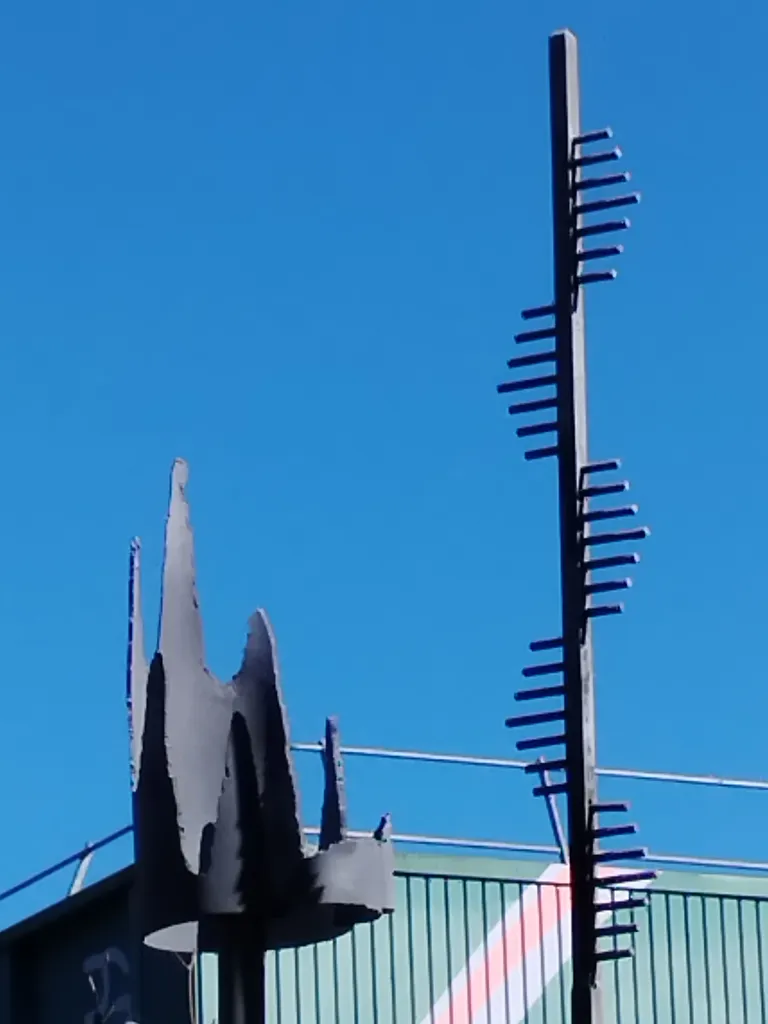 Statue Ondes platoniques à Barentin