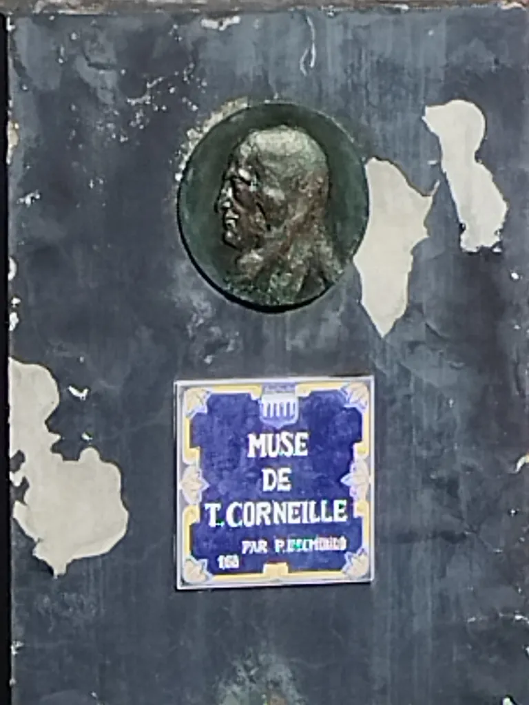 Statue Muse de Thomas Corneille à Barentin